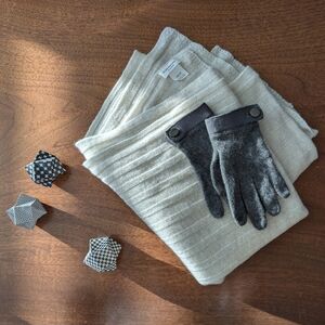 Club Monaco 100% Cashmere Scarf